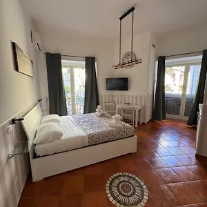 Panzió Napora, Nápoly